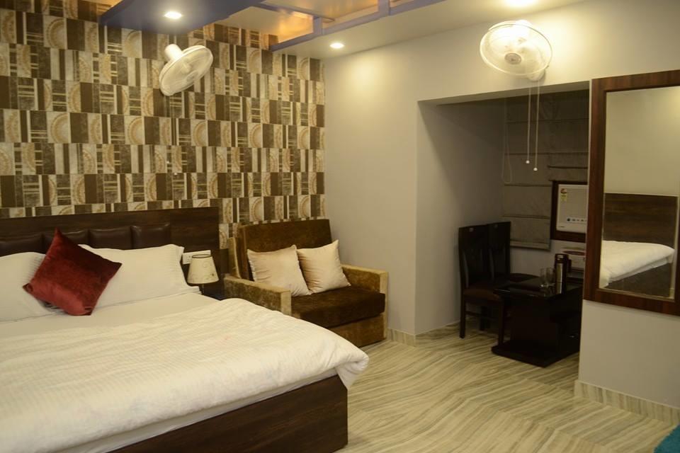 Hotel Mmk Канпур Екстер'єр фото