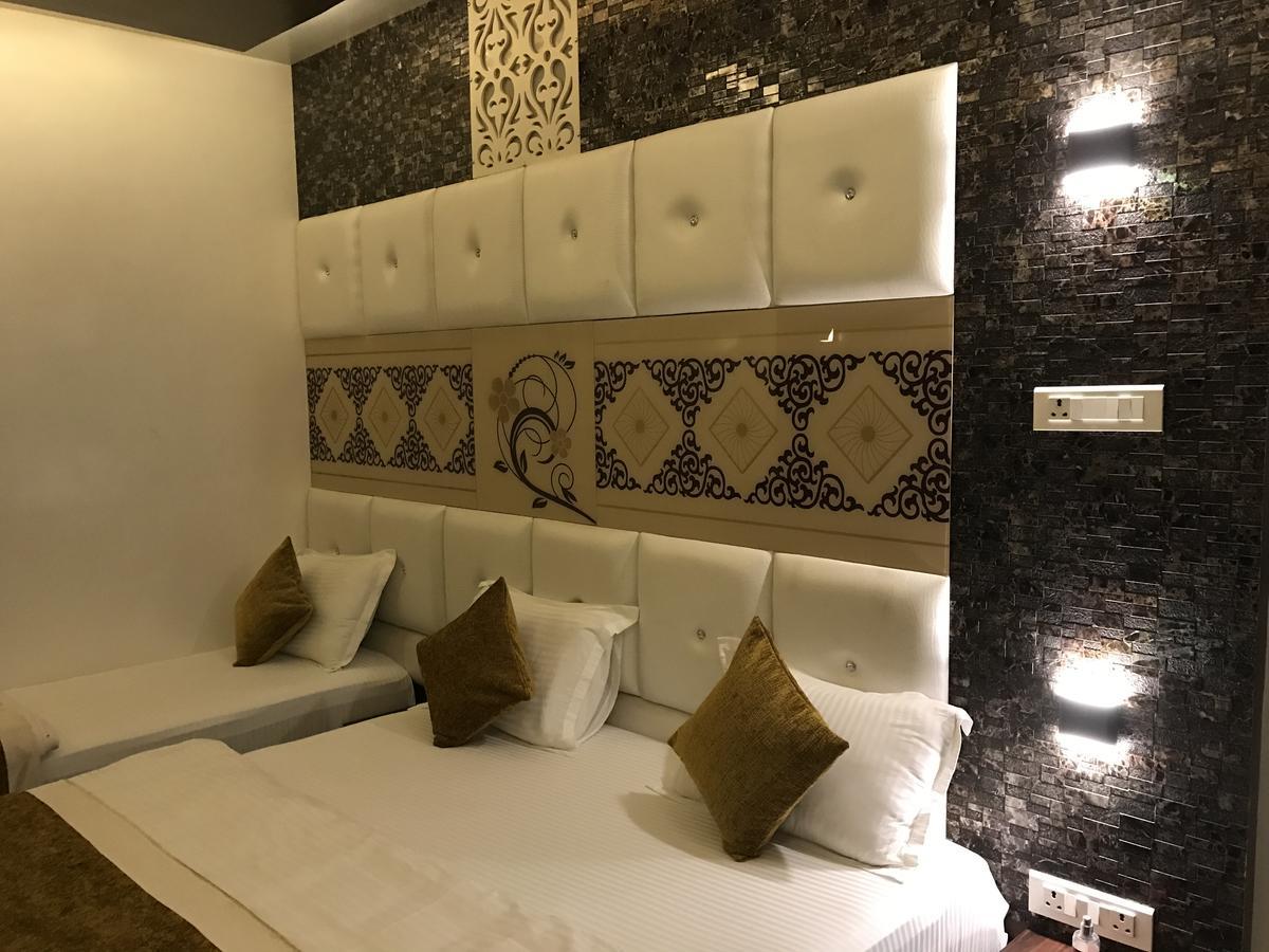 Hotel Mmk Канпур Екстер'єр фото