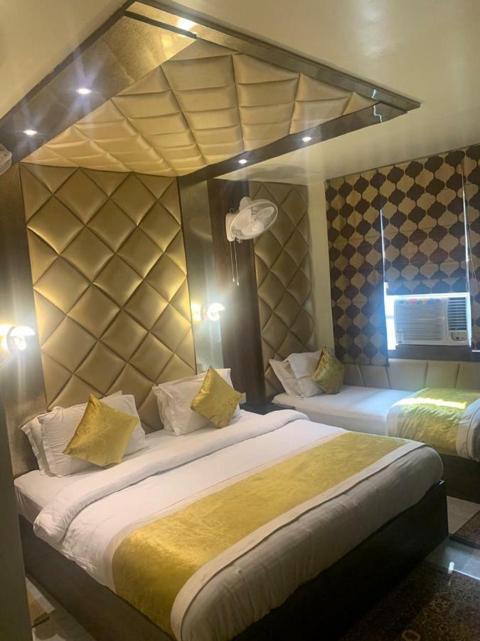 Hotel Mmk Канпур Екстер'єр фото