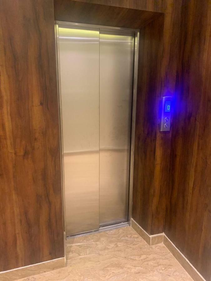 Hotel Mmk Канпур Екстер'єр фото