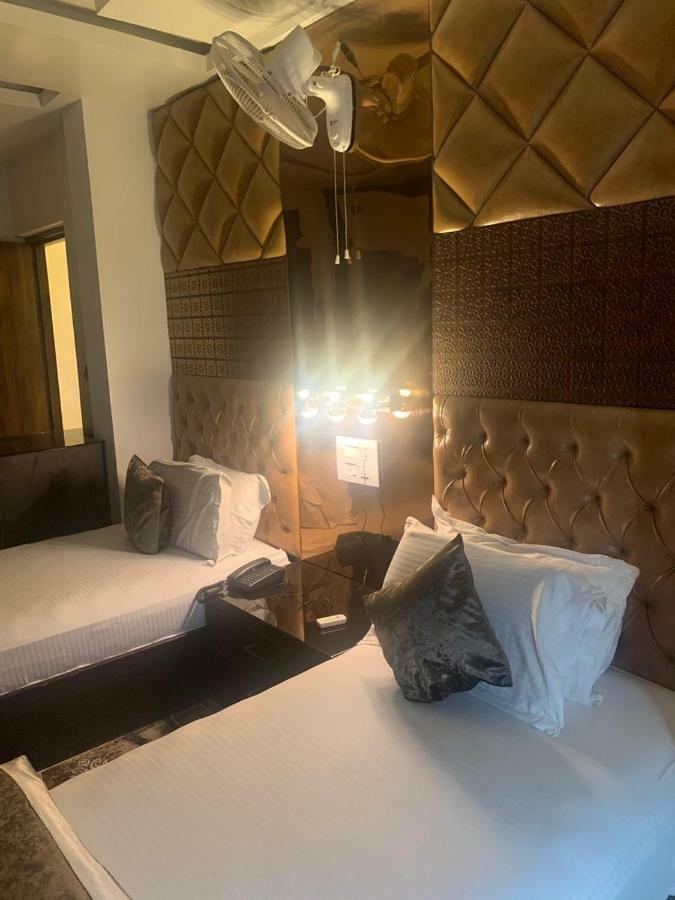 Hotel Mmk Канпур Екстер'єр фото